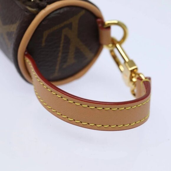 LOUIS VUITTON Monogram Micro Papillon Charm - Picture 7 of 14